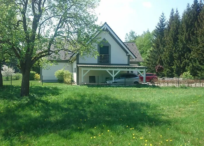 Loch Nr.5 Villa Litschau